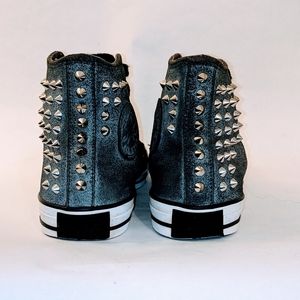 CONVERSE Chuck Taylor Women 8 All Star Gray Leather High Top Stud Tennis Sneaker